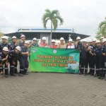 Peserta pembinaan calon ahli K3 PUBT foto bersama di lokasi praktik lapangan Pertamina Yogyakarta — bagian dari program sertifikasi ahli K3 pesawat uap, bejana tekan, dan tangki timbun